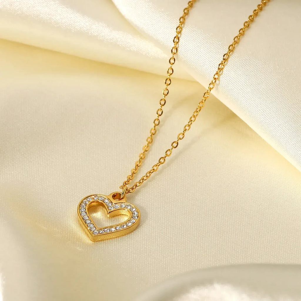 Vintage Diamond Heart Pendant - Diatoms
