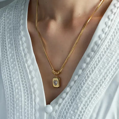Trendy Crystal Geometric Peach Heart Love Pendant - Diatoms