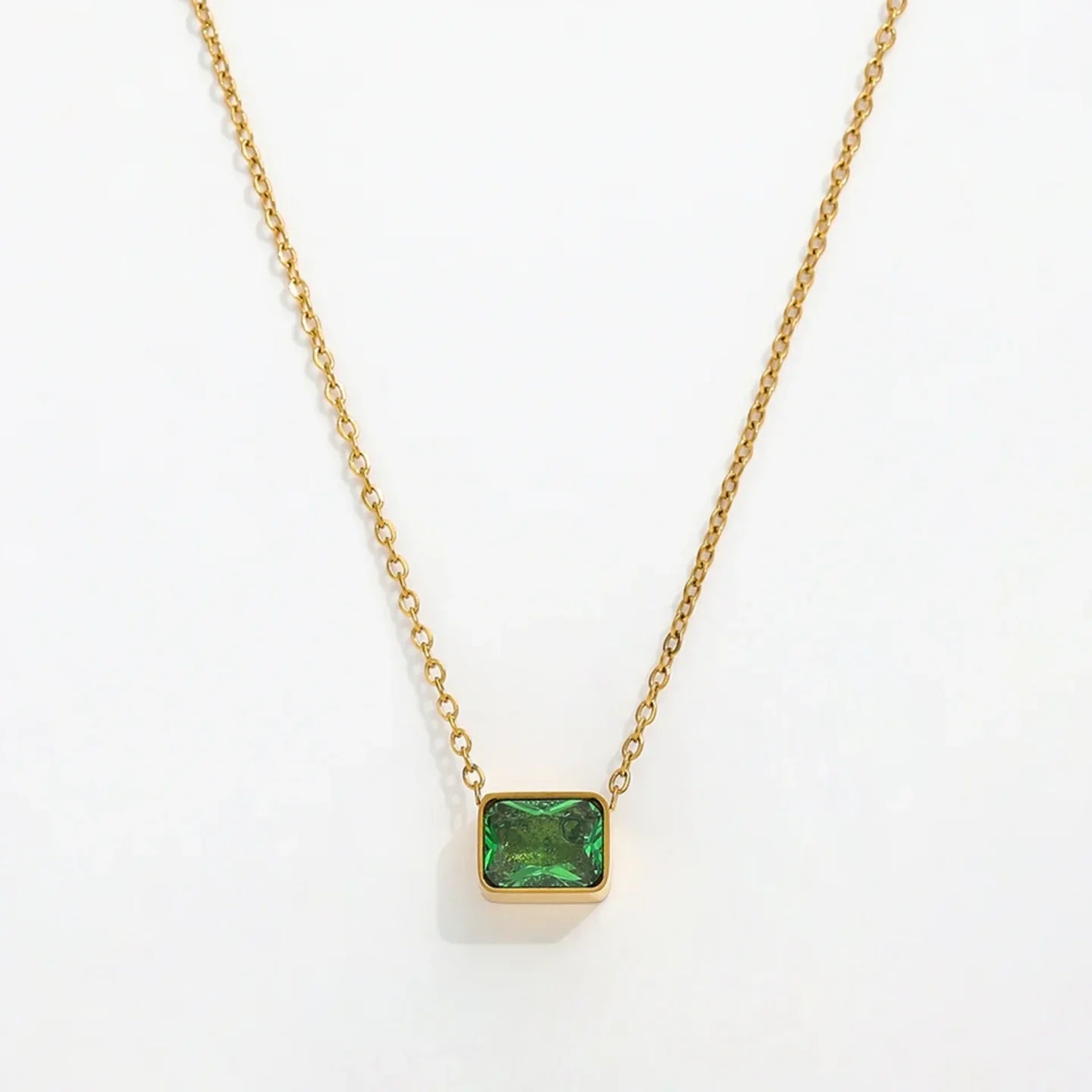 Elegant Green Emerald Necklace