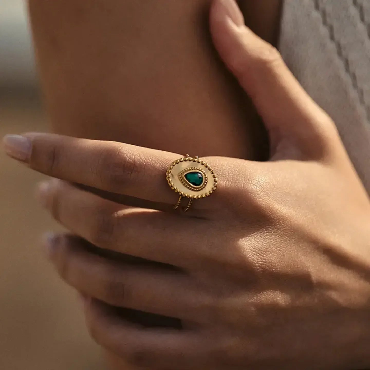 Majestic Emerald Radiance Ring - Diatoms