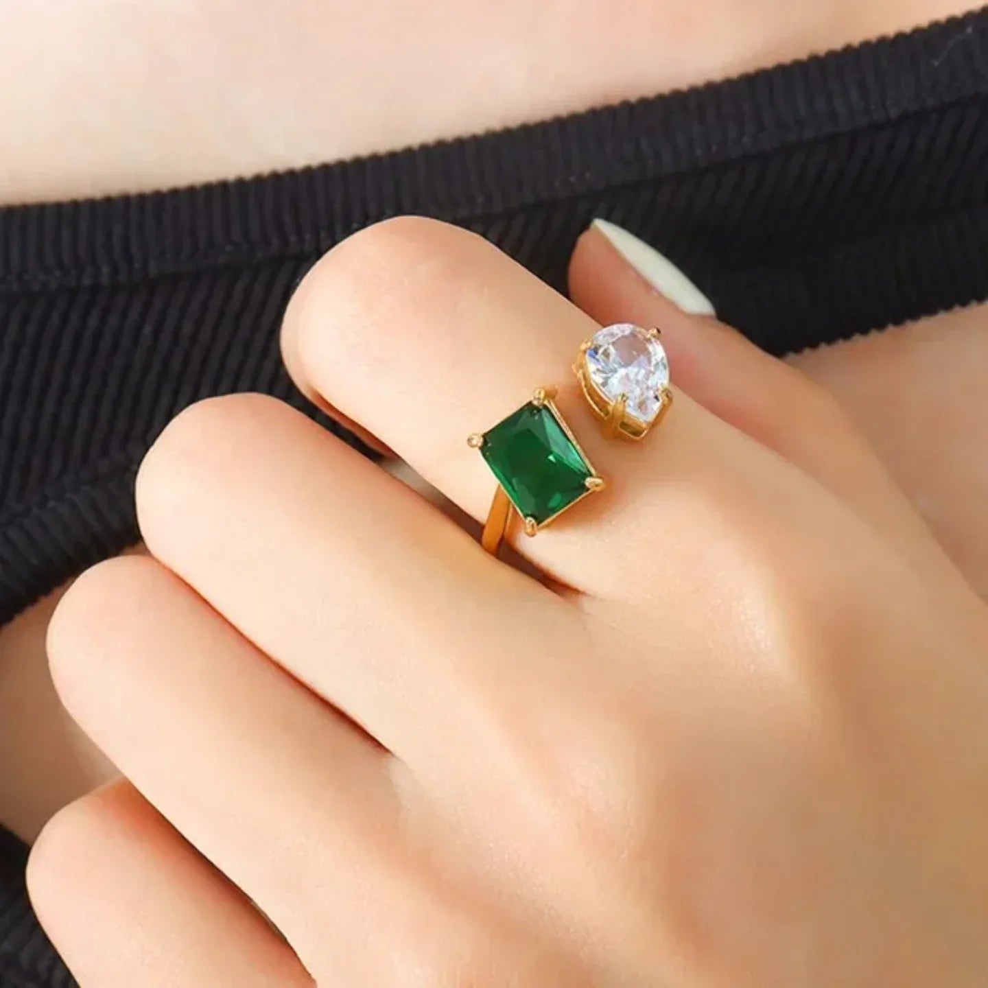 Emerald Elegance Duo Ring - Diatoms