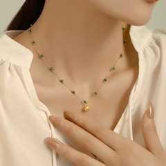 Luxy Shell Necklace & Bracelet