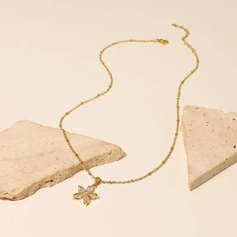 Floral Diamond Necklace - Diatoms