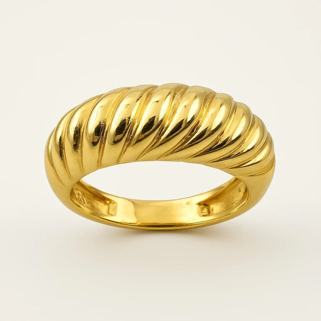 Luxe Twisted Gold Ring - Diatoms
