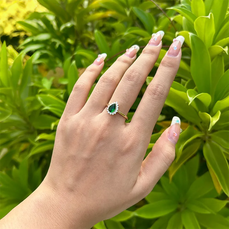 Emerald Green Diamond Ring