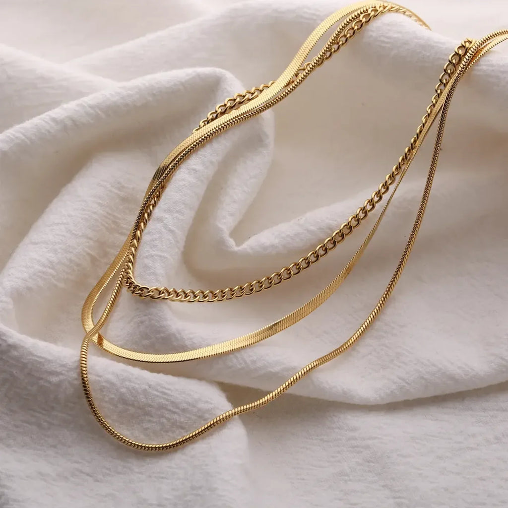 Luxe Tagged Gold Layered Chain Necklace - Diatoms