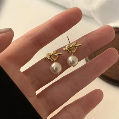 Knot Round Pearl Drop Earrings - Diatoms