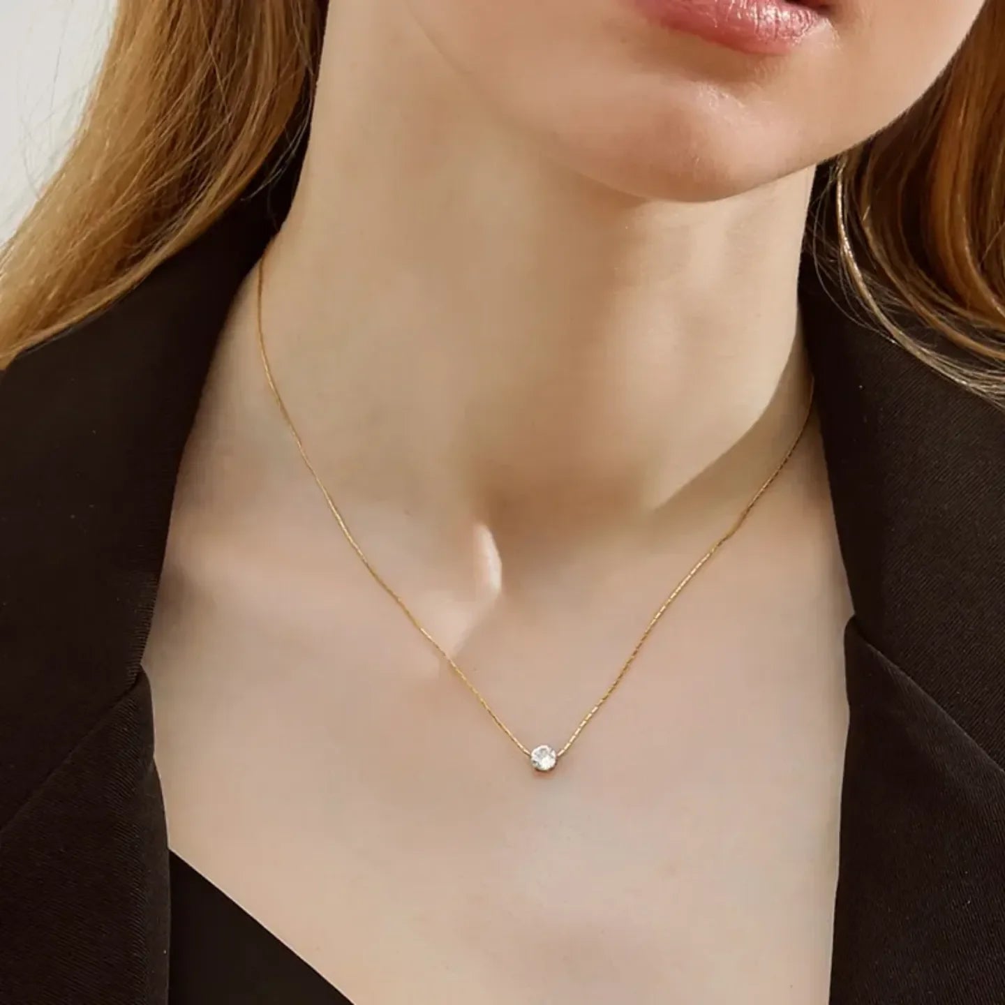 Simple Round Zircon Necklace - Diatoms