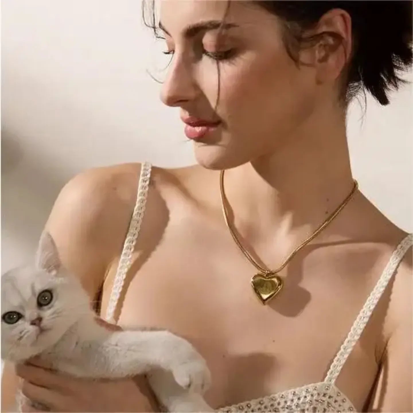 Golden Heart Magnetized Chain Necklace - Diatoms