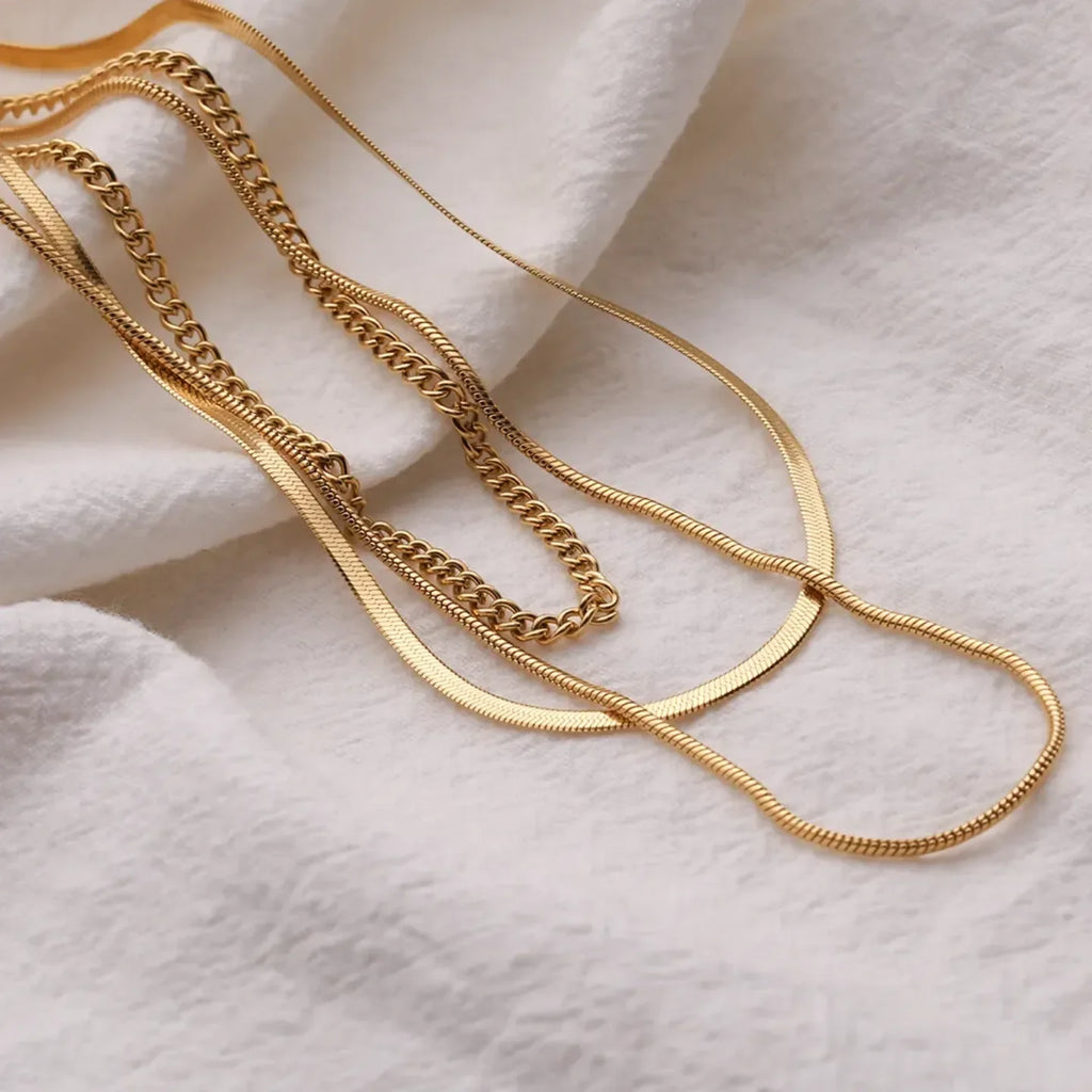 Luxe Tagged Gold Layered Chain Necklace - Diatoms